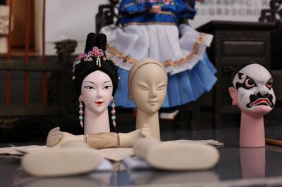 南北相映 漳州布袋戲進(jìn)京記，非遺傳承人與北京戲迷的胡同對(duì)話